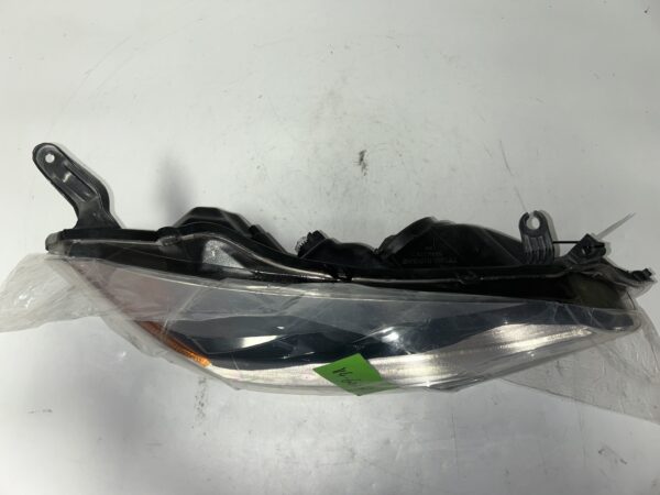 IMG_9587 2014-2016 Toyota Corolla Passenger Side Right Headlight Assembly OEM