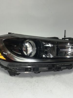 2017-2018 Hyundai Elantra Passenger RH HeadLight Lamp OEM