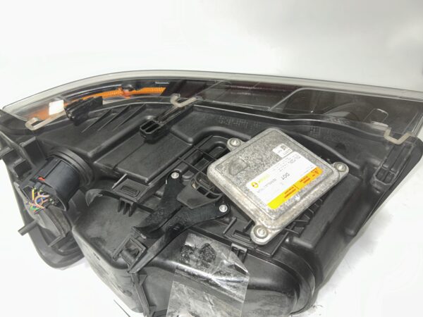 2013-2015 LAND ROVER LR2 RIGHT PASSENGER SIDE HID HEAD LIGHT OEM