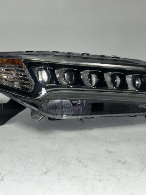2019-2020 KIA OPTIMA HALOGEN LEFT DRIVER FRONT HEADLAMP LIGHT OEM