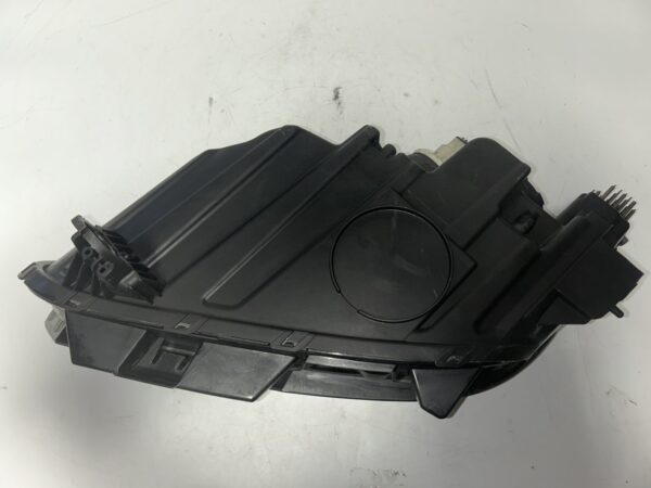 2020-2023 Buick Encore GX Halogen Right Passenger Headlight OEM