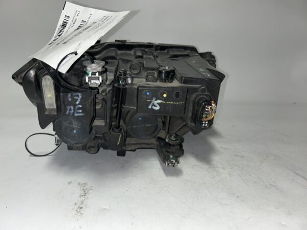 IMG_9961 2019-2024 Volkswagen Jetta Driver Side Headlight Assembly OEM