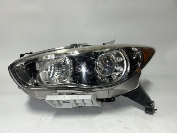 IMG_9964 2014-2015 INFINITI QX60 Driver Side HID Headlight Assembly OEM