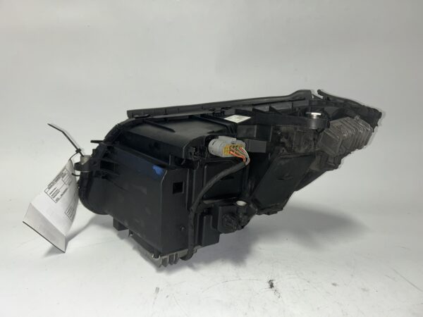 2015-2018 Mercedes Benz C300 W205 LED Passenger Headligh OEM