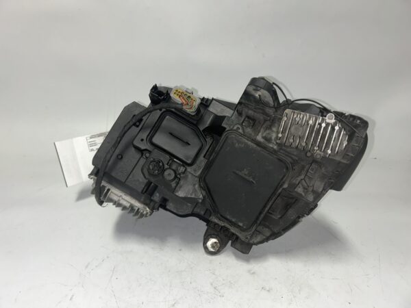 2015-2018 Mercedes Benz C300 W205 LED Passenger Headligh OEM