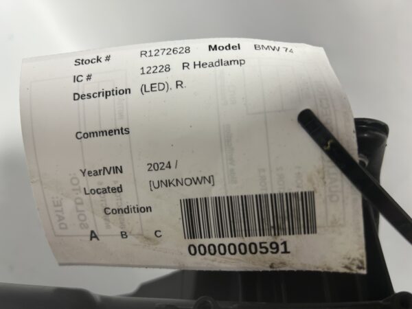 IMG_E1858 2023-2024 BMW 7Series 740i LED Headlight Front Right Passenger Side OEM