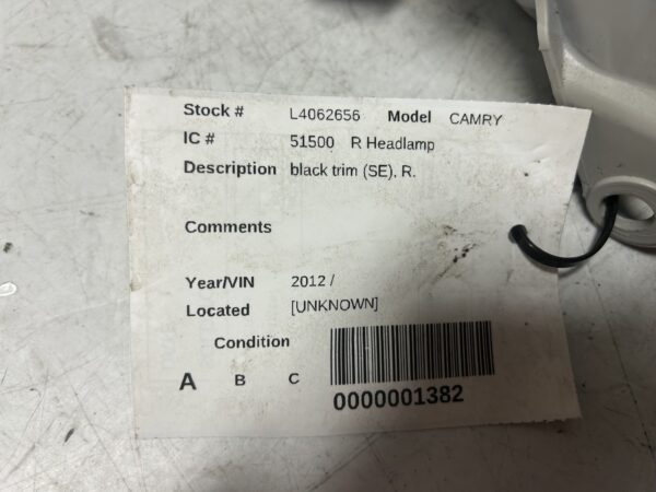 IMG_E1944 2012-2014 TOYOTA CAMRY black trim (SE) Right side headlight 8111006800