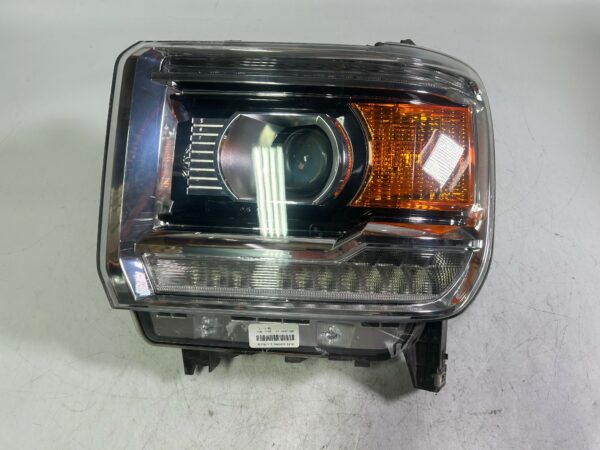 IMG_E3790 2016-2019 GMC Sierra 2500/3500HD HID Left Driver Headlight OEM