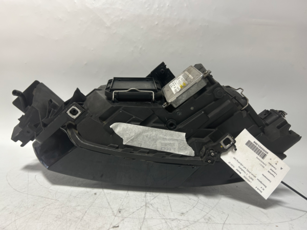 2010-2012 AUDI Q5 xenon (HID) headlight Left side self adjusting 8K0941597E