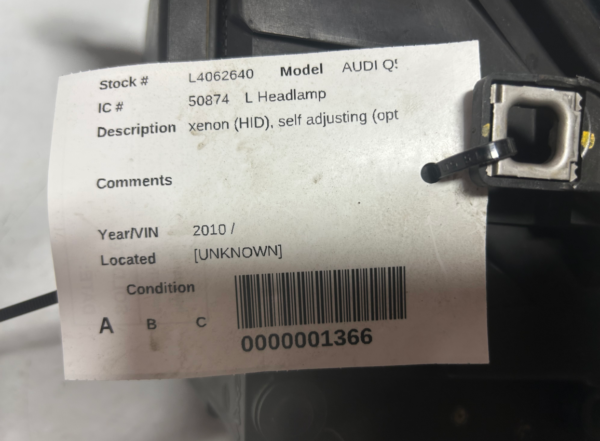 2010-2012 AUDI Q5 xenon (HID) headlight Left side self adjusting 8K0941597E