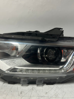 2018-2021 Chevrolet Traverse Left Driver Side Xenon HID Headlight OEM 84887857