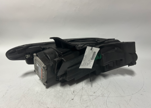 2018-2021 Chevrolet Traverse Left Driver Side Xenon HID Headlight OEM 84887857