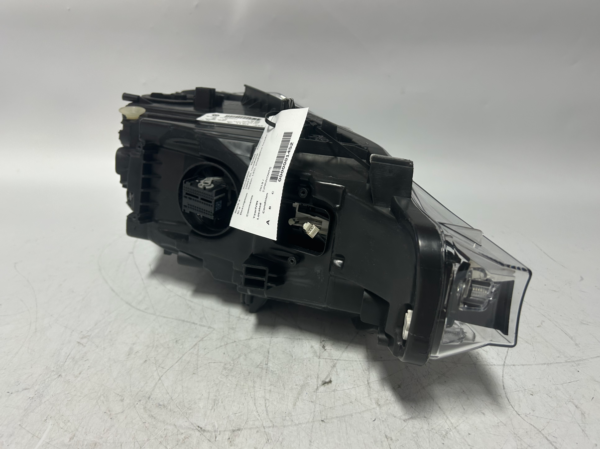 2019-2021 BMW 3 Series G20 LED Headlight Left Side OEM 63118496159
