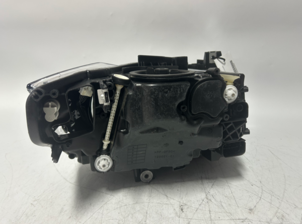 2019-2021 BMW 3 Series G20 LED Headlight Left Side OEM 63118496159